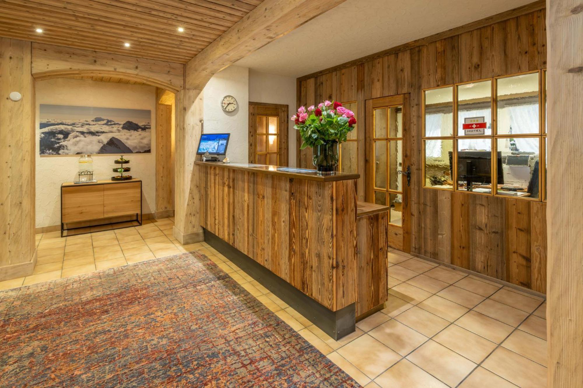 Hotel Sarazena Zermatt Esterno foto